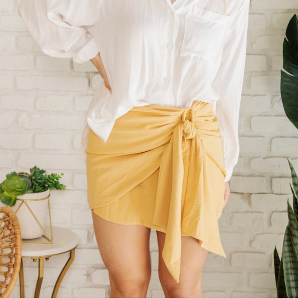 Mini faux wrap skirt, Sz small